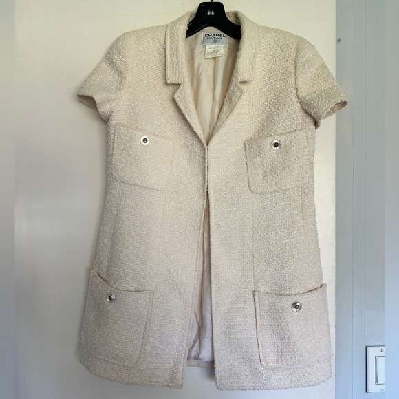 Vintage Chanel Cream Bouclé Short-Sleeve Jacket